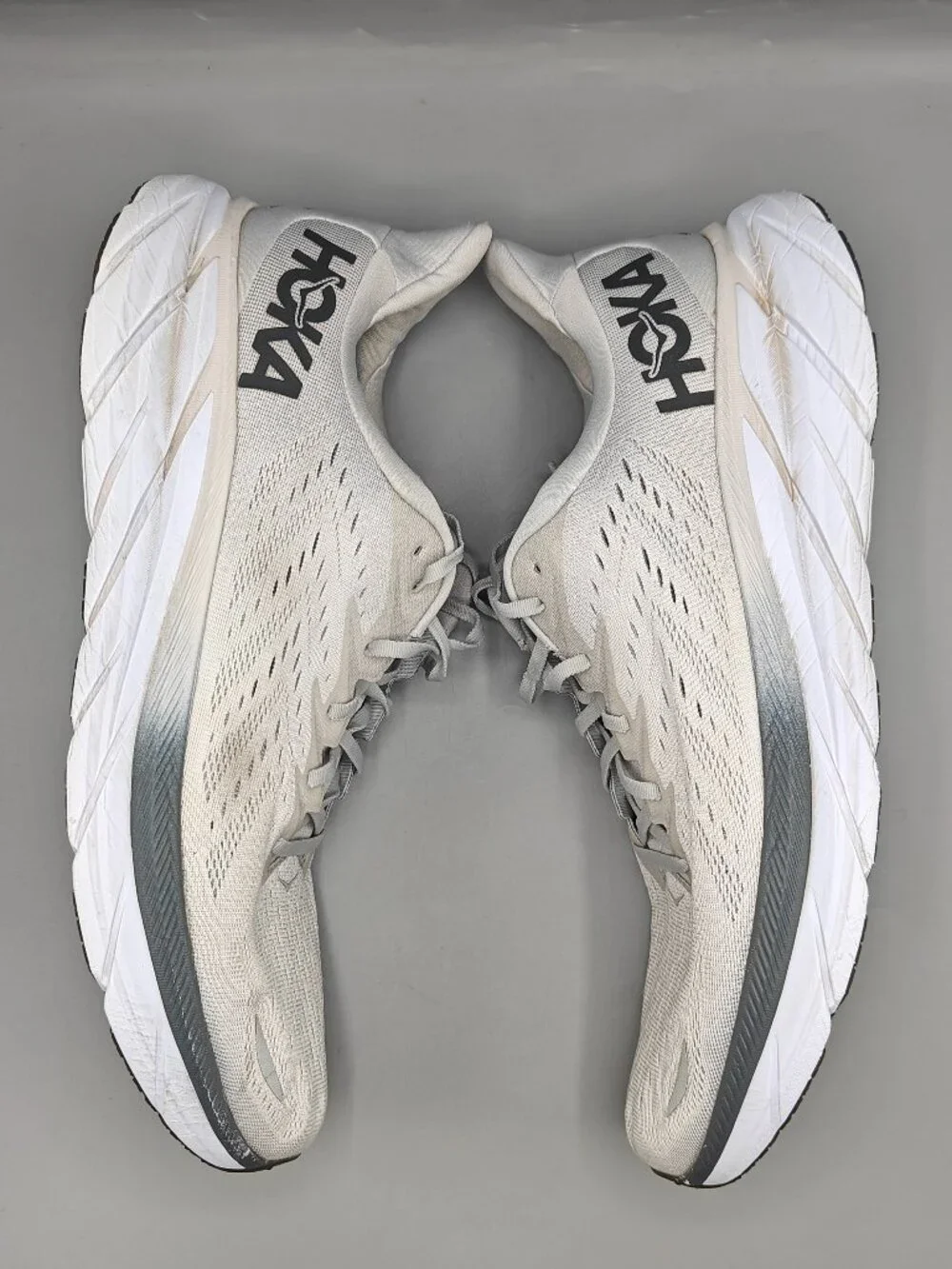 Hoka One One hoka one